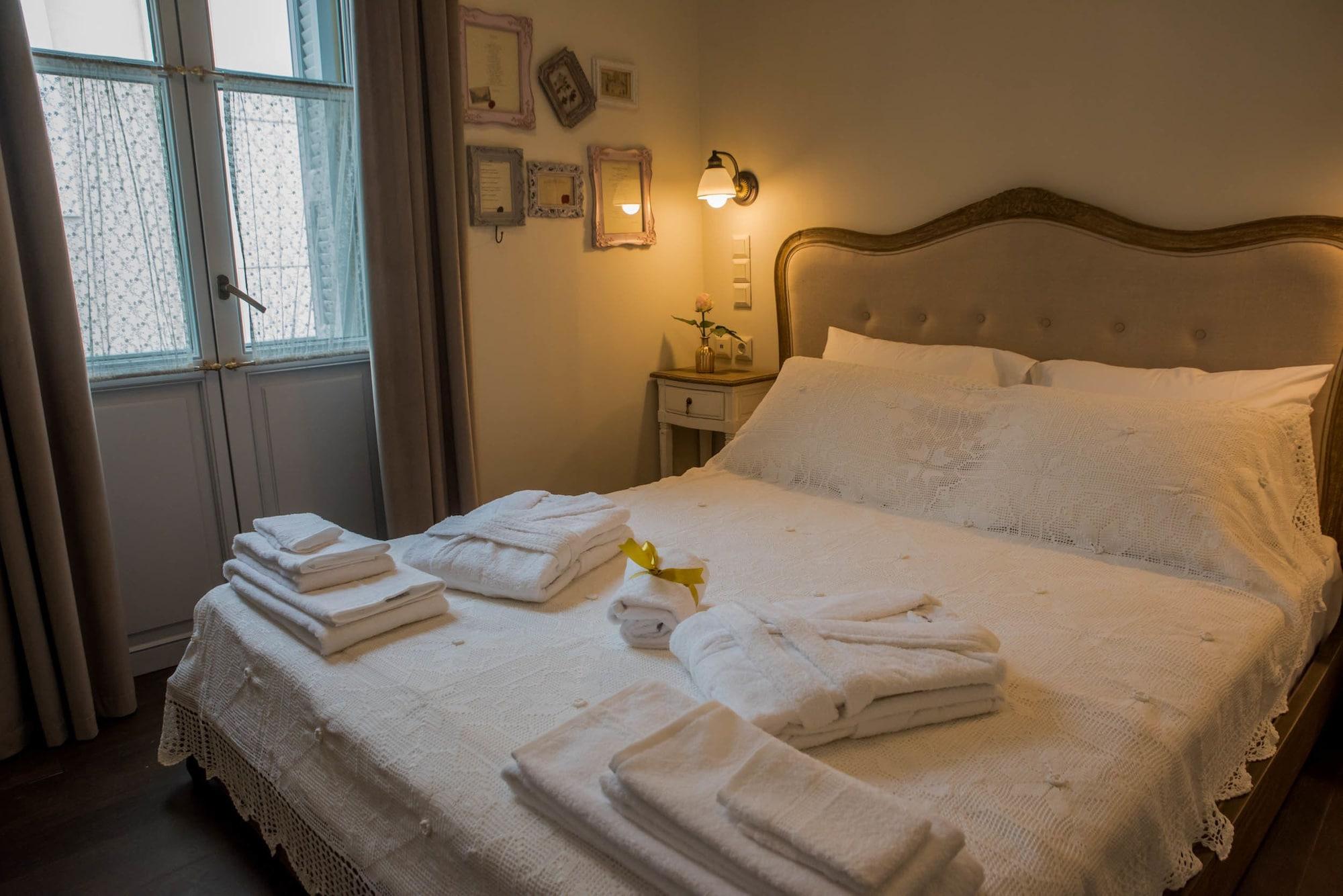 Kyria Boutique House Aparthotel Атина Екстериор снимка